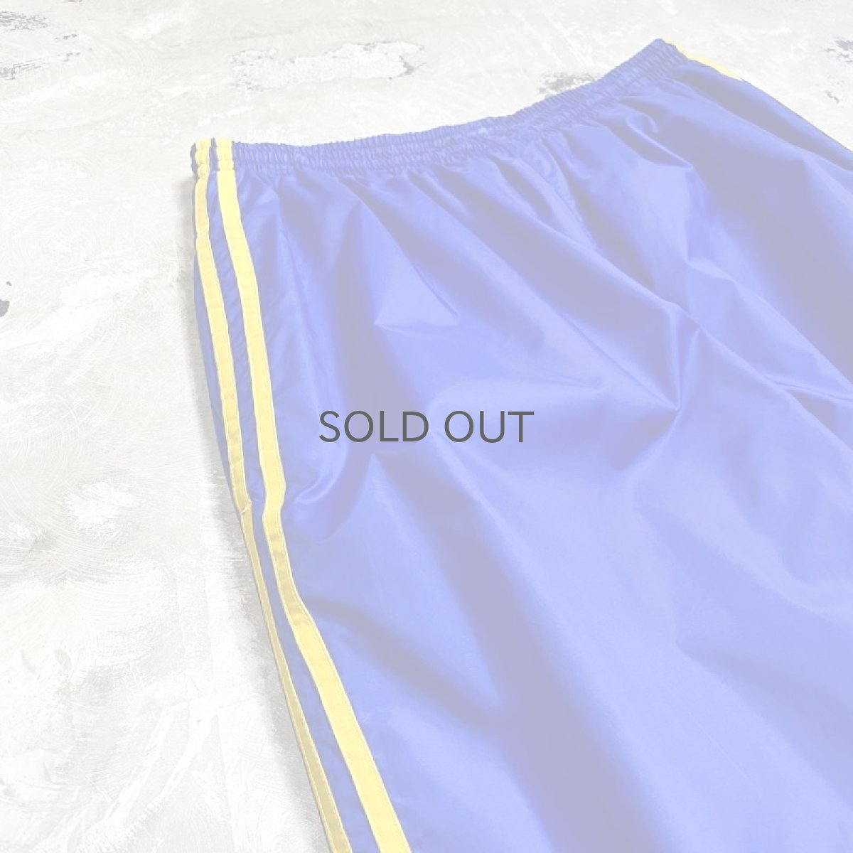 画像3: 【adidas】BLUE COLOR SIDE LINE NYLON PANTS / W26~ (3)