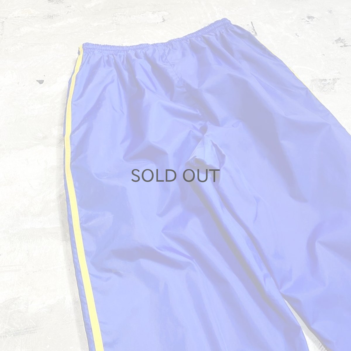 画像9: 【adidas】BLUE COLOR SIDE LINE NYLON PANTS / W26~ (9)