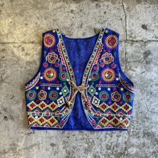 画像1: ALL OVER COLOR NATIVE EMBROIDERY PATTERN VEST / Ladies M  (1)