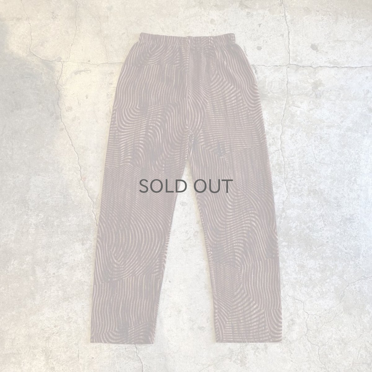 画像2: ALL OVER PATTERN GLITTER DESIGN TAPERED PANTS / W25~W31 (2)