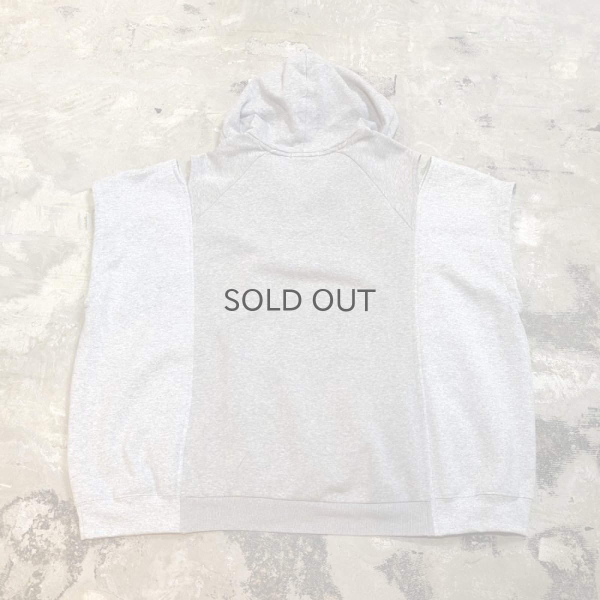 画像2: 【Wiz&Witch】"UNITED" SHOULDER OFF SWEAT N/S BIG TOPS / OS (2)