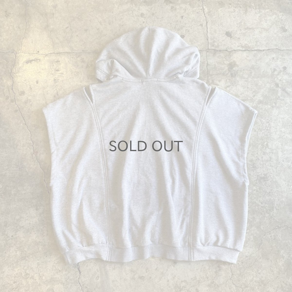 画像2: 【Wiz&Witch】"UNITED" SHOULDER OFF SWEAT N/S BIG TOPS / OS (2)