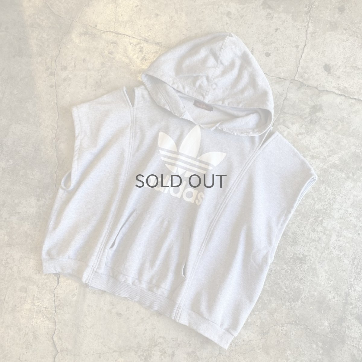 画像4: 【Wiz&Witch】"UNITED" SHOULDER OFF SWEAT N/S BIG TOPS / OS (4)