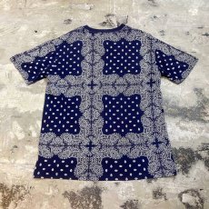 画像2: ALL OVER BANDANA PATTERN S/S TEE / Mens XL (2)