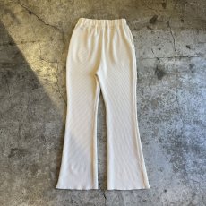 画像2: IVORY COLOR WAFFLE FLARE DESIGN PANTS / W23~29 (2)