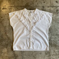 画像1: EURO OLD PUNCHING LACE FRILL DESIGN S/S SHIRT / Ladies M (1)