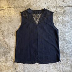 画像2: AROUND THE SHOULDER LACE DESIGN VEST / Ladies M (2)