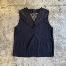 画像1: AROUND THE SHOULDER LACE DESIGN VEST / Ladies M (1)