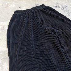 画像9: BLACK COLOR PLEATED WIDE SILHOUETTE PANTS / W23~ (9)