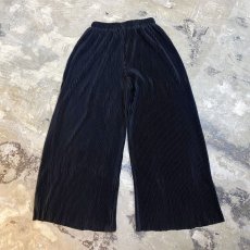 画像2: BLACK COLOR PLEATED WIDE SILHOUETTE PANTS / W23~ (2)