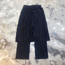 画像1: BLACK COLOR PLEATED SKIRT LAYERED PANTS / W25~ (1)