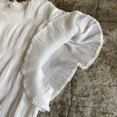 画像9: WHITE COLOR PLEATS DESIGN FRILL NECK S/S TOPS / Ladies M (9)