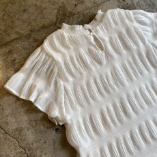 画像10: WHITE COLOR PLEATS DESIGN FRILL NECK S/S TOPS / Ladies M (10)