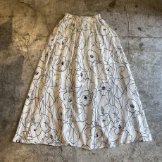 画像2: FLORAL PATTERN DESIGN FLARE LONG SKIRT / W22~W29 (2)