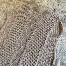 画像9: SIDE OPEN DESIGN CABLE KNIT VEST / Ladies L (9)