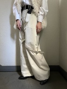 画像13: 【WONDERGROUND】NEO BONDAGE NYLON WIDE PANTS / OS / WHITE (13)