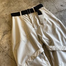 画像3: 【WONDERGROUND】NEO BONDAGE NYLON WIDE PANTS / OS / WHITE (3)