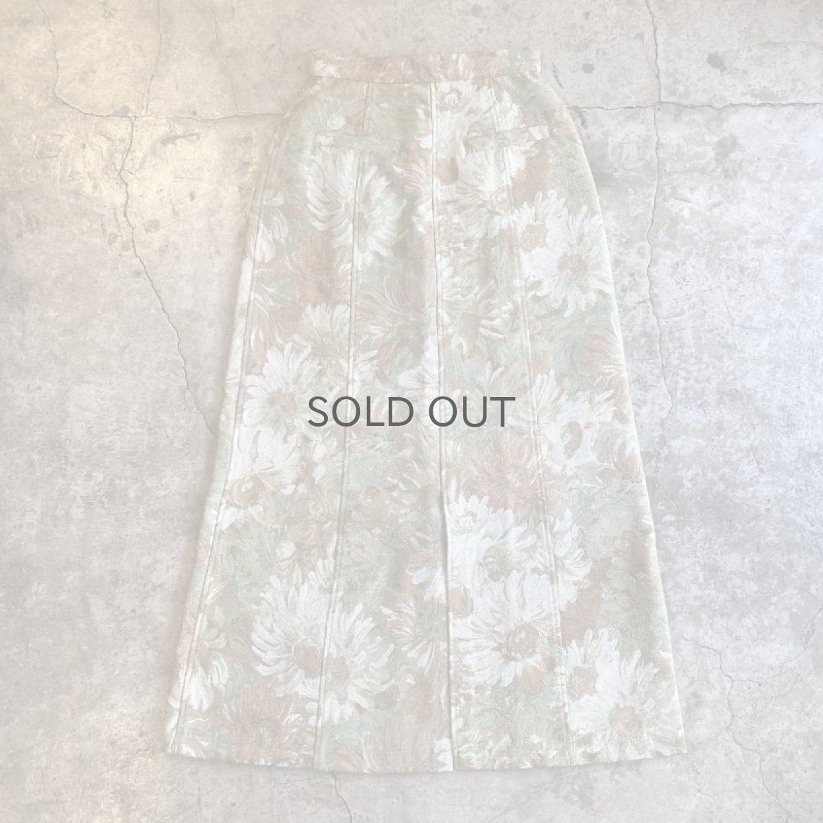 画像2: FLORAL PATTERN JACQUARD BACK SLIT DESIGN SKIRT / W24 (2)