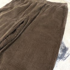 画像4: BROWN COLOR WIDE SILHOUETTE CORDUROY PANTS / W28~ (4)