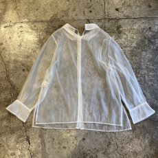 画像2: 【JILL STUART】 WHITE COLOR CUTTING DESIGN SHEER L/S SHIRT / Ladies M(FR) (2)