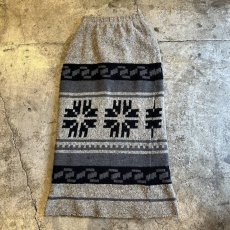 画像2: ALL OVER NATIVE PATTERN KNIT LONG DESIGN SKIRT / W23~W29 (2)