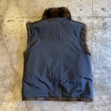 画像9: REVERSIBLE STRIPE DESIGN FAUX FUR VEST / Ladies L (9)