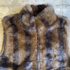 画像6: REVERSIBLE STRIPE DESIGN FAUX FUR VEST / Ladies L (6)