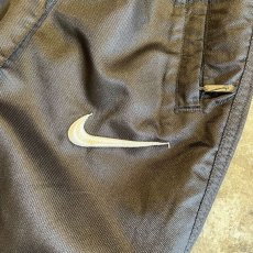 画像9: 【NIKE】POINT EMBROIDERY DESIGN NYLON JOGGER PANTS / W25~W33 (9)