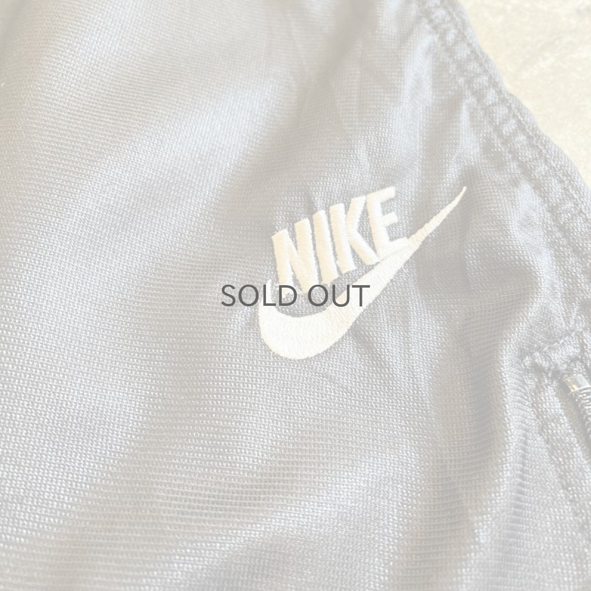 画像10: 【NIKE】POINT EMBROIDERY DESIGN NYLON JOGGER PANTS / W25~W33 (10)