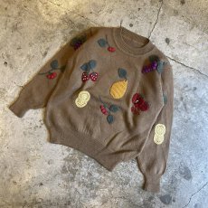 画像4: FRUITS PATTERN THREE DIMENSIONAL CROCHET DESIGN KNIT SWEATER / Ladies M (4)