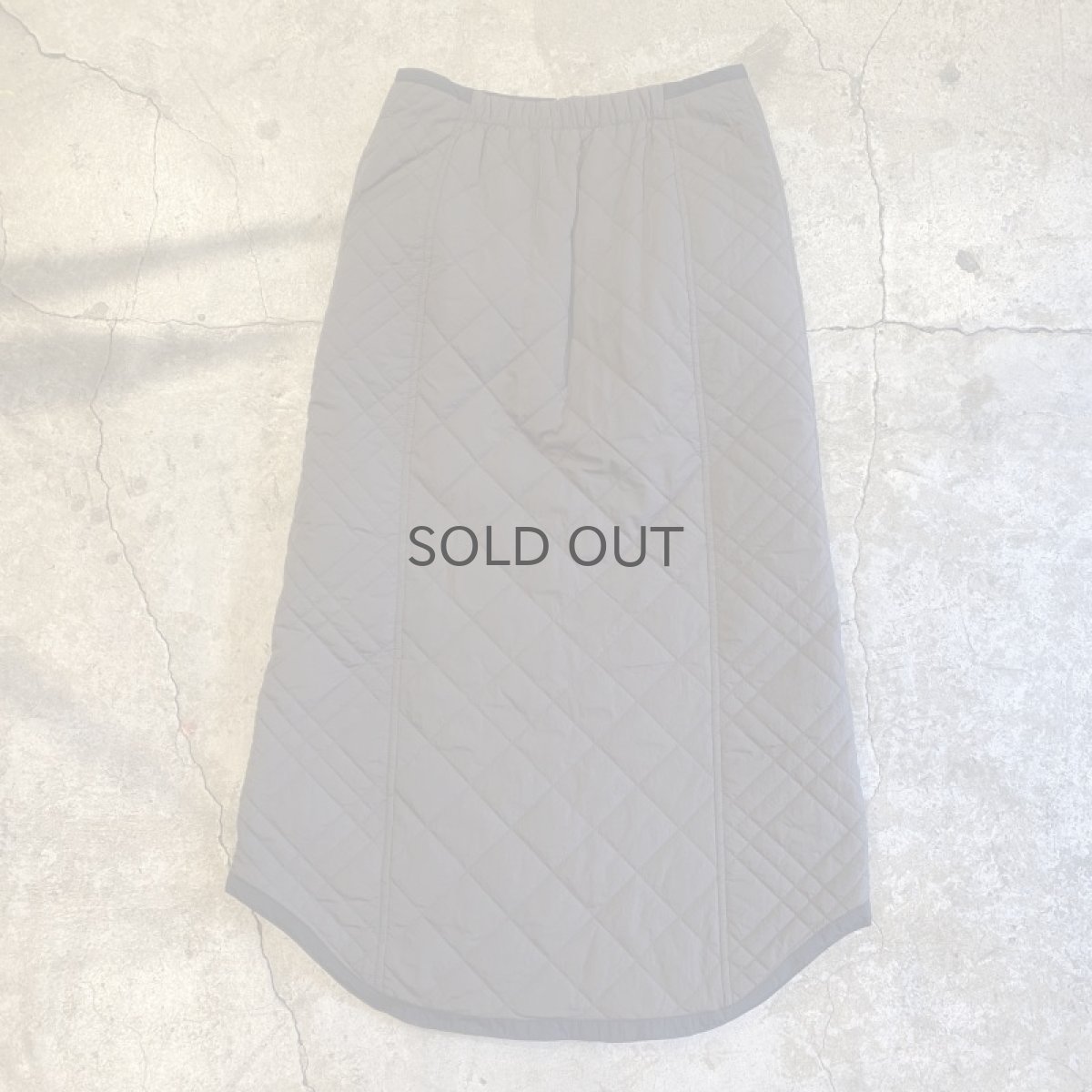 画像4: REVERSIBLE QUILTING FRONT SNAP BUTTON SKIRT / W25~W29 (4)