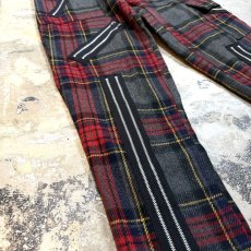 画像5: 80's~ CHECK PATTERN BONDAGE PANTS / W30 / MADE IN UK (5)