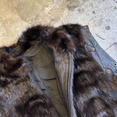 画像9: REAL FUR × LEATHER ZIP UP DESIGN VEST / Ladies M (9)