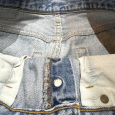 画像10: 90's【LEVI'S】501 GRUNGE DAMAGE DENIM PANTS / W32 / MADE IN USA (10)