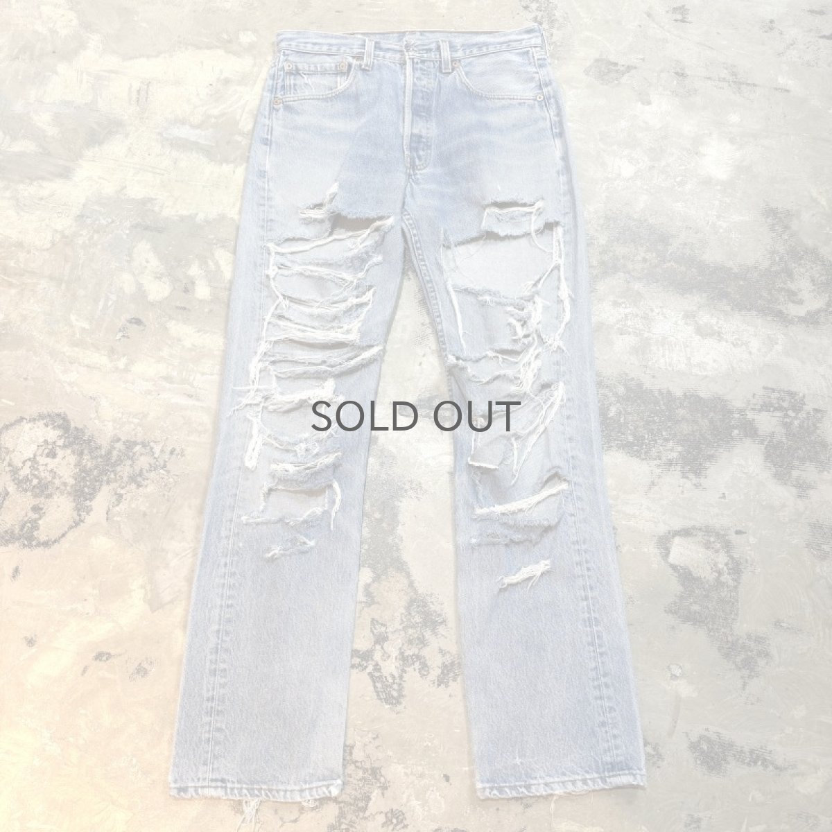 画像1: 90's【LEVI'S】501 GRUNGE DAMAGE DENIM PANTS / W32 / MADE IN USA (1)