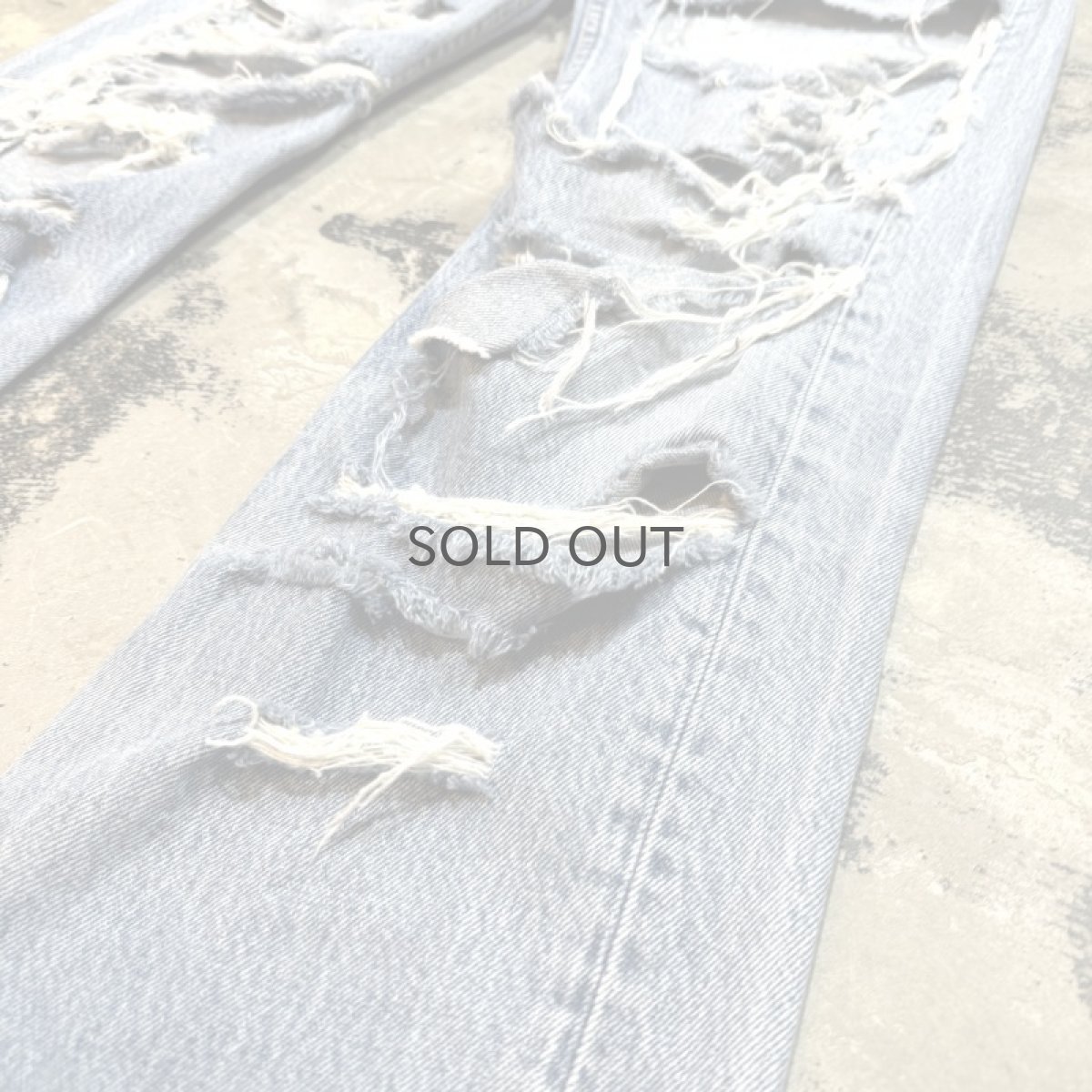 画像6: 90's【LEVI'S】501 GRUNGE DAMAGE DENIM PANTS / W32 / MADE IN USA (6)