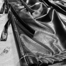 画像7: 【WONDERGROUND】FAUX PATENT LEATHER CARGO PANTS / OS (7)