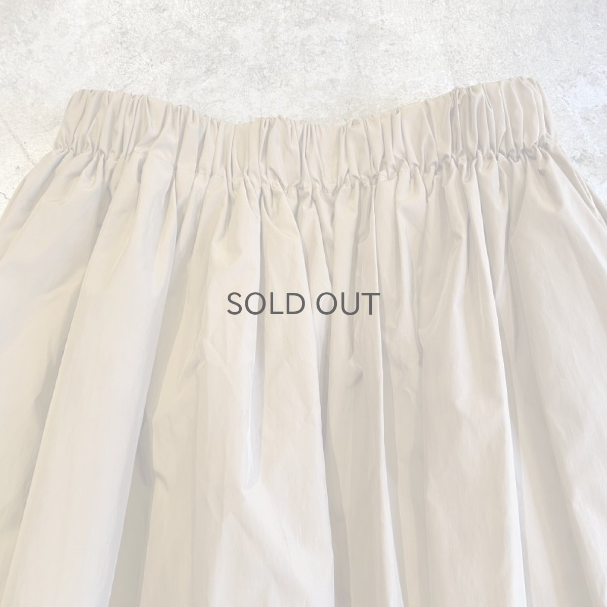 画像6: BEIGE COLOR NYLON FLARE LONG SKIRT / W27~W35 (6)