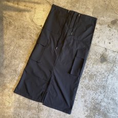 画像4: FRONT SLIT NYLON CARGO DESIGN SKIRT / FREE~W35 (4)