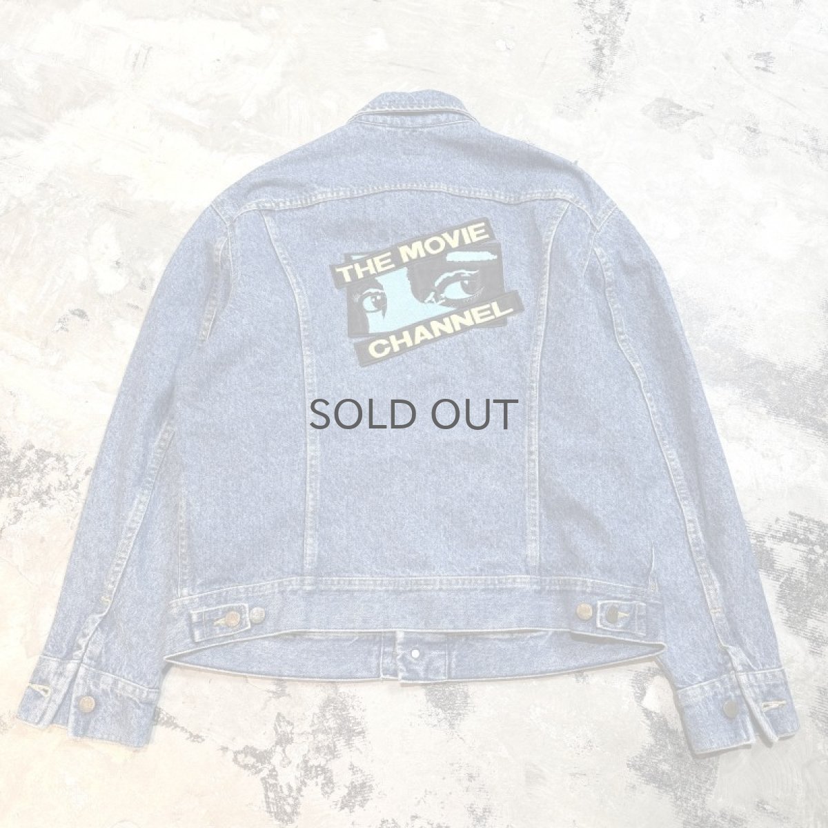 画像1: 90's【LEE】"THE MOVIE CHANNEL" DENIM JACKET / Mens L (1)