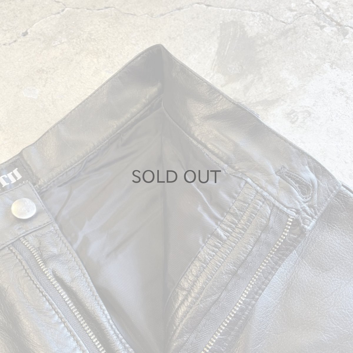 画像8: BLACK COLOR STRAIGHT LEATHER PANTS / W27(28) (8)