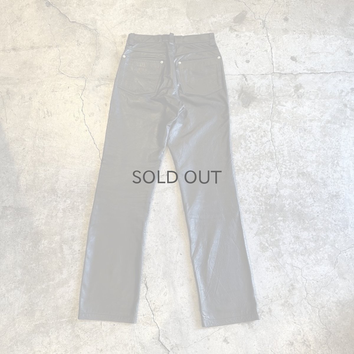 画像2: BLACK COLOR STRAIGHT LEATHER PANTS / W27(28) (2)