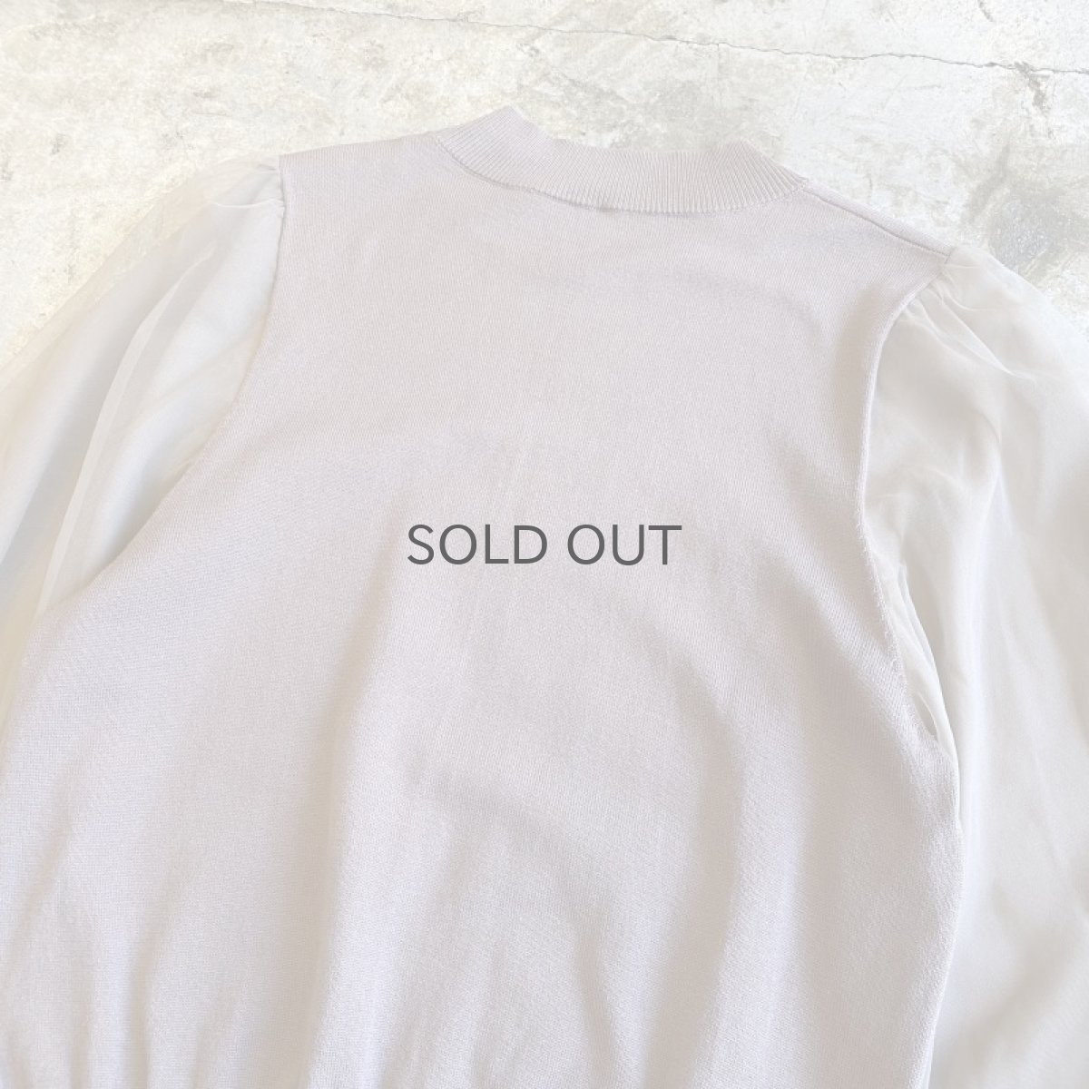 画像9: BEIGE COLOR VOLUME SLEEVE SHEER DESIGN KNIT TOPS / Ladies M (9)