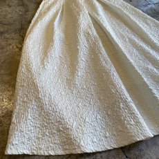 画像5: EMBOSS DESIGN FLARE VOLUME SKIRT / W24~W29 (5)