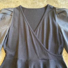 画像7: CROSS DESIGN SHEER SHOULDER PEPLUM TOPS / Ladies M (7)