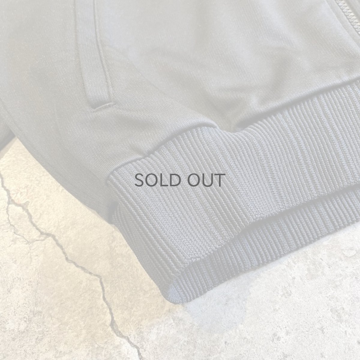 画像3: 【adidas】SLEEVE COLOR STRIPE DESIGN ZIP UP TRACK JACKET / Ladies M (3)