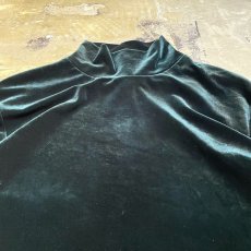 画像11: 90's DARK GREEN COLOR HI-NECK VELOUR L/S TOPS / Mens L / MADE IN USA (11)