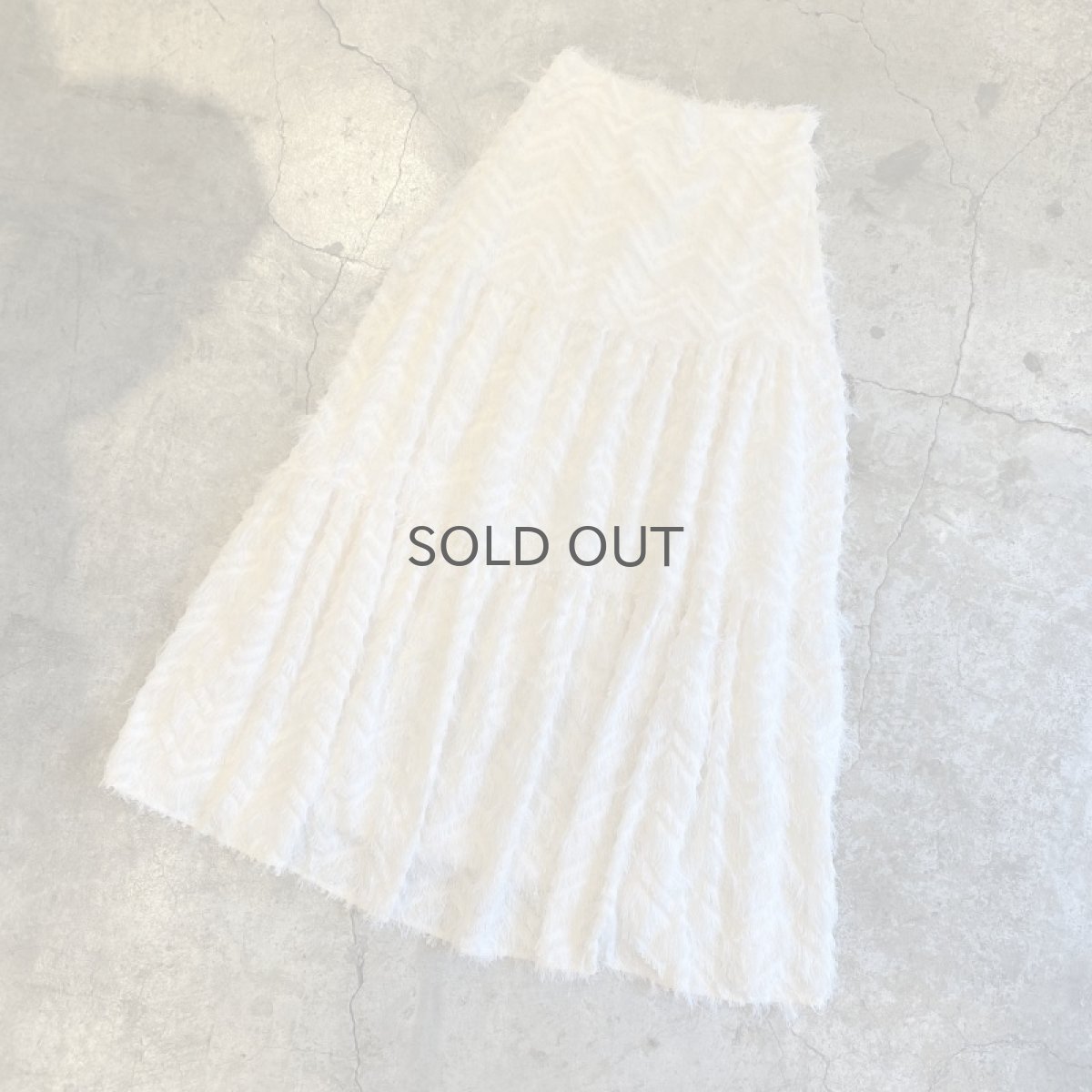 画像4: WHITE COLOR FEATHER FRINGE DESIGN TIERED LONG SKIRT / W25~W28 (4)
