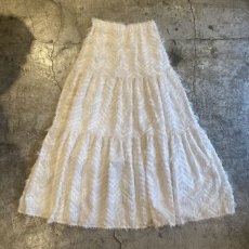 画像2: WHITE COLOR FEATHER FRINGE DESIGN TIERED LONG SKIRT / W25~W28 (2)