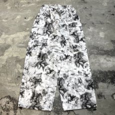 画像2: 【WONDERGROUND】MARBLING PATTERN CARGO WIDE PANTS / OS (2)